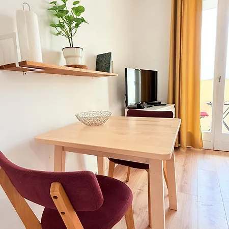 Douillet, Les Bains, A Deux Pas De La Cure Et De La Balaruc-les-Bains