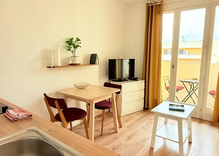 Douillet, Les Bains, A Deux Pas De La Cure Et De La * Balaruc-les-Bains