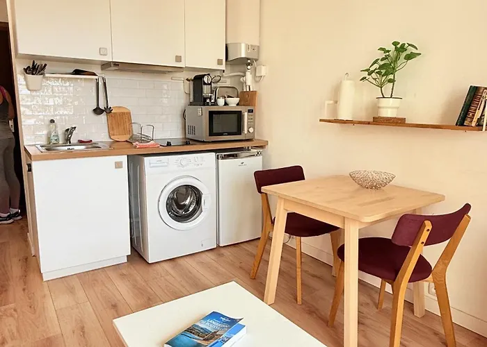 Douillet, Les Bains, A Deux Pas De La Cure Et De La Daire Balaruc-les-Bains